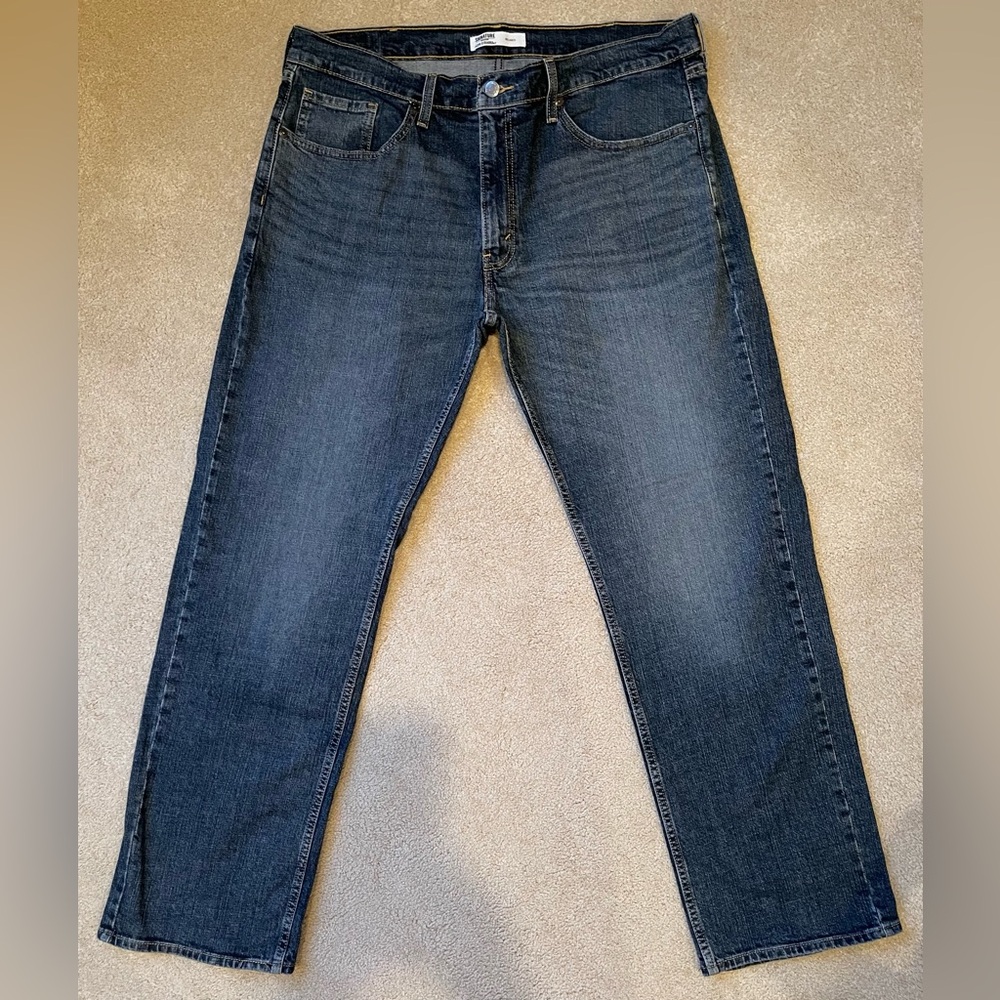 Men's Levi Jeans 38 x 32 Relaxed fit, $17 used, GLENN HEIGHTS TX PPU OR SHIPPING